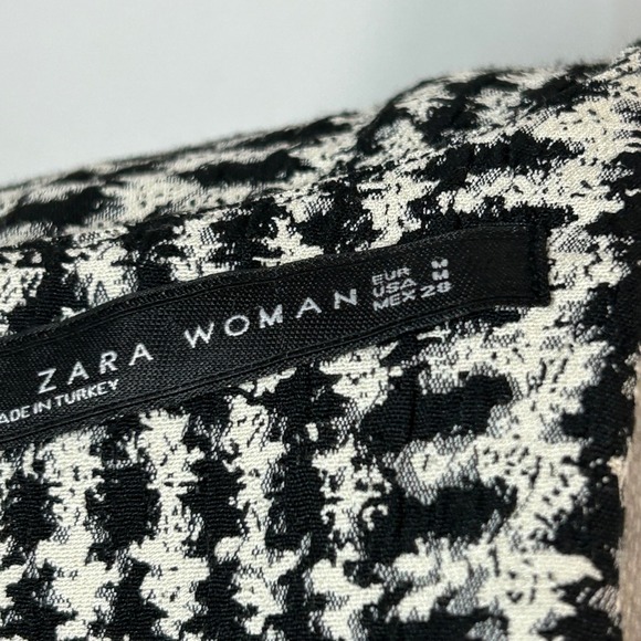 ZARA WOMAN Black White Houndstooth Bell Sleeve Shift Dress Size M - Picture 8 of 10